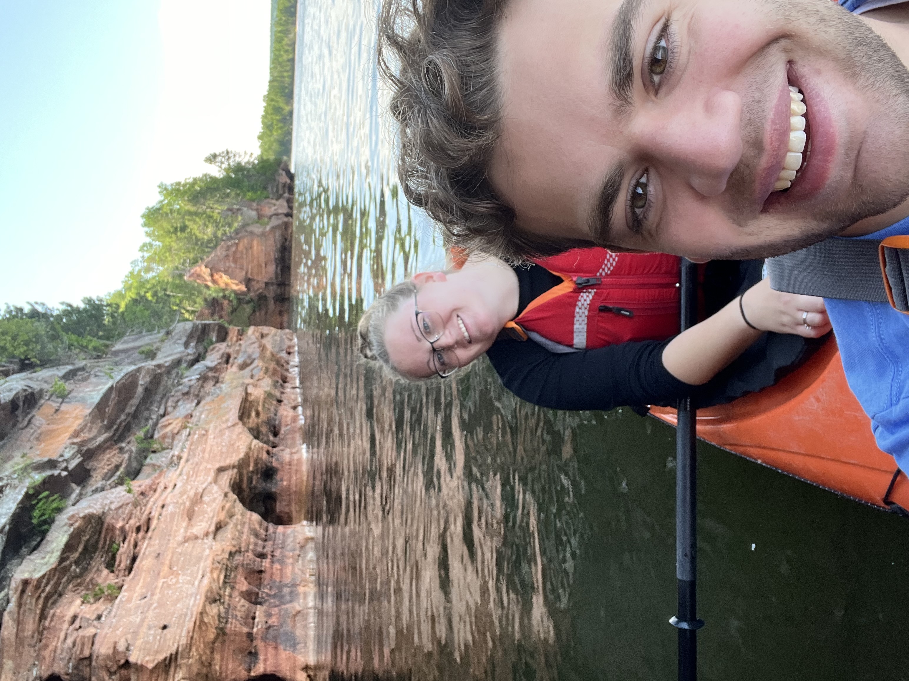 Ryan_and_Lynnsey_kayaking